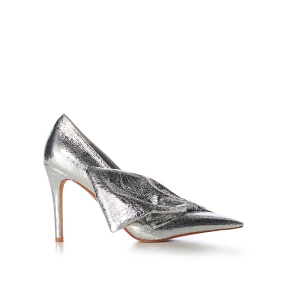 Chic Metallic Silver Heels with Bow Accent